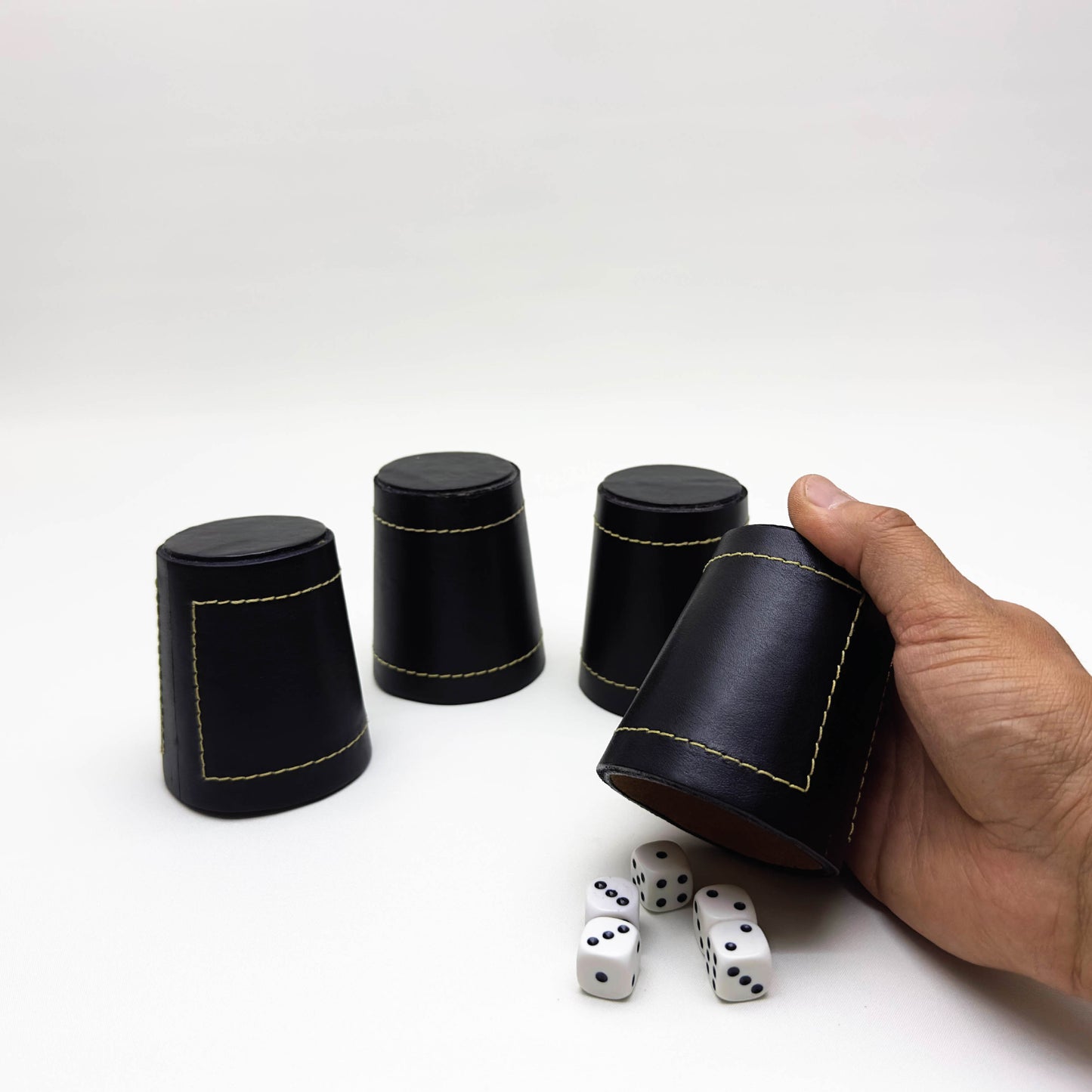 Juego de 4 cachos Negro